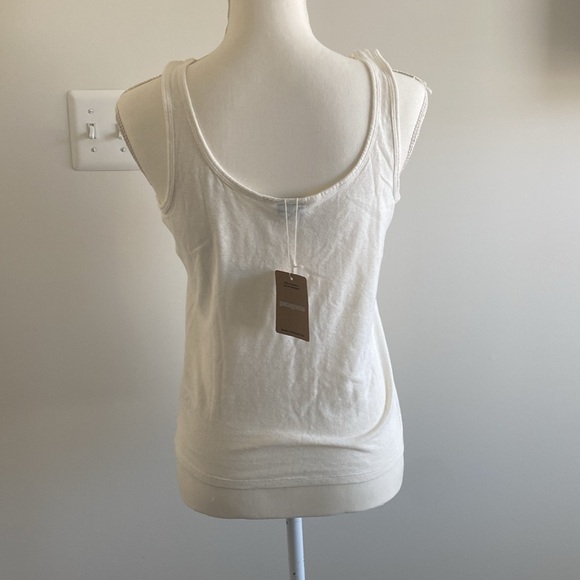 NWT womens M Patagonia tank - Picture 2 of 4